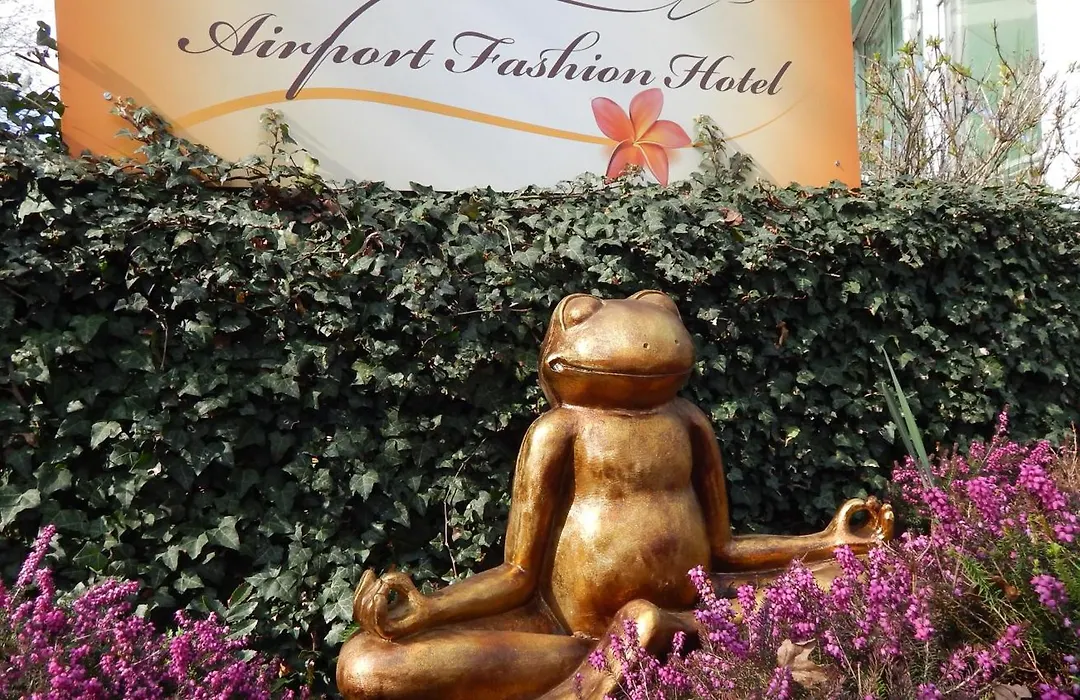 Airport Fashion Hotel-1